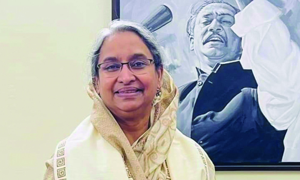 তসবিহ হাতে আদালতে দীপু মনি