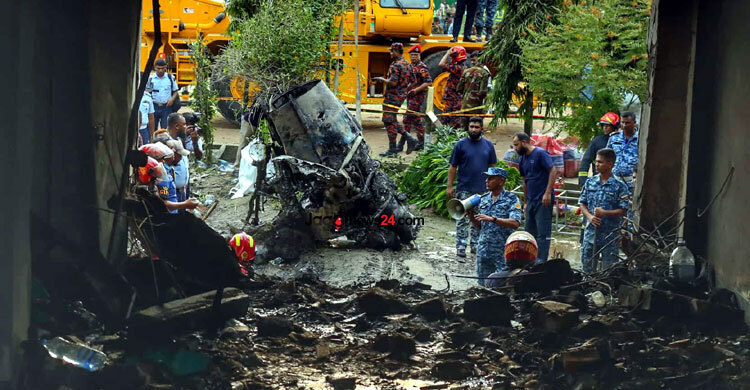 বিমান বিধ্বস্তে নিহত বেড়ে ২০, চিকিৎসাধীন ১৭১