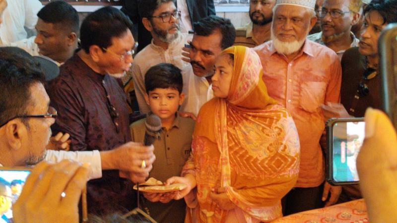 সোহাগ হত্যা: বিএনপির পক্ষ থেকে নিহতের পরিবারকে ৫০ হাজার টাকা আর্থিক সহায়তা