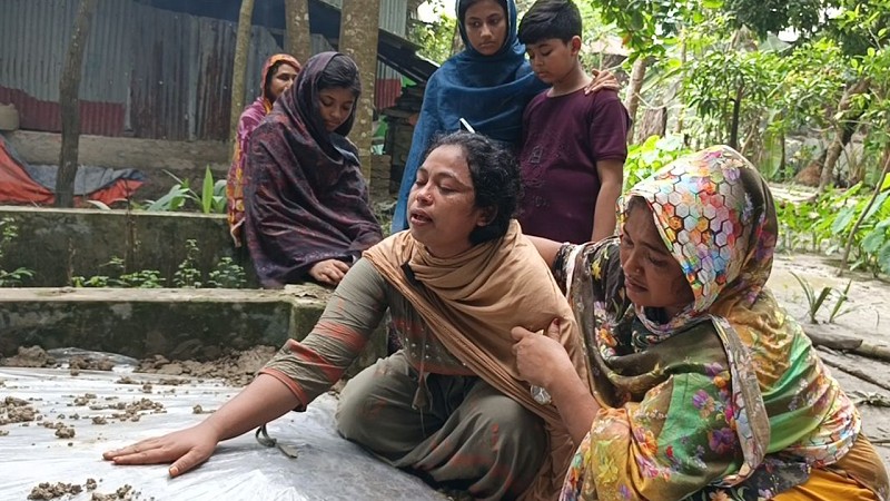গুরুতর অভিযোগ আনলেন মিটফোর্ডের সামনে নিহত সোহাগের স্ত্রী